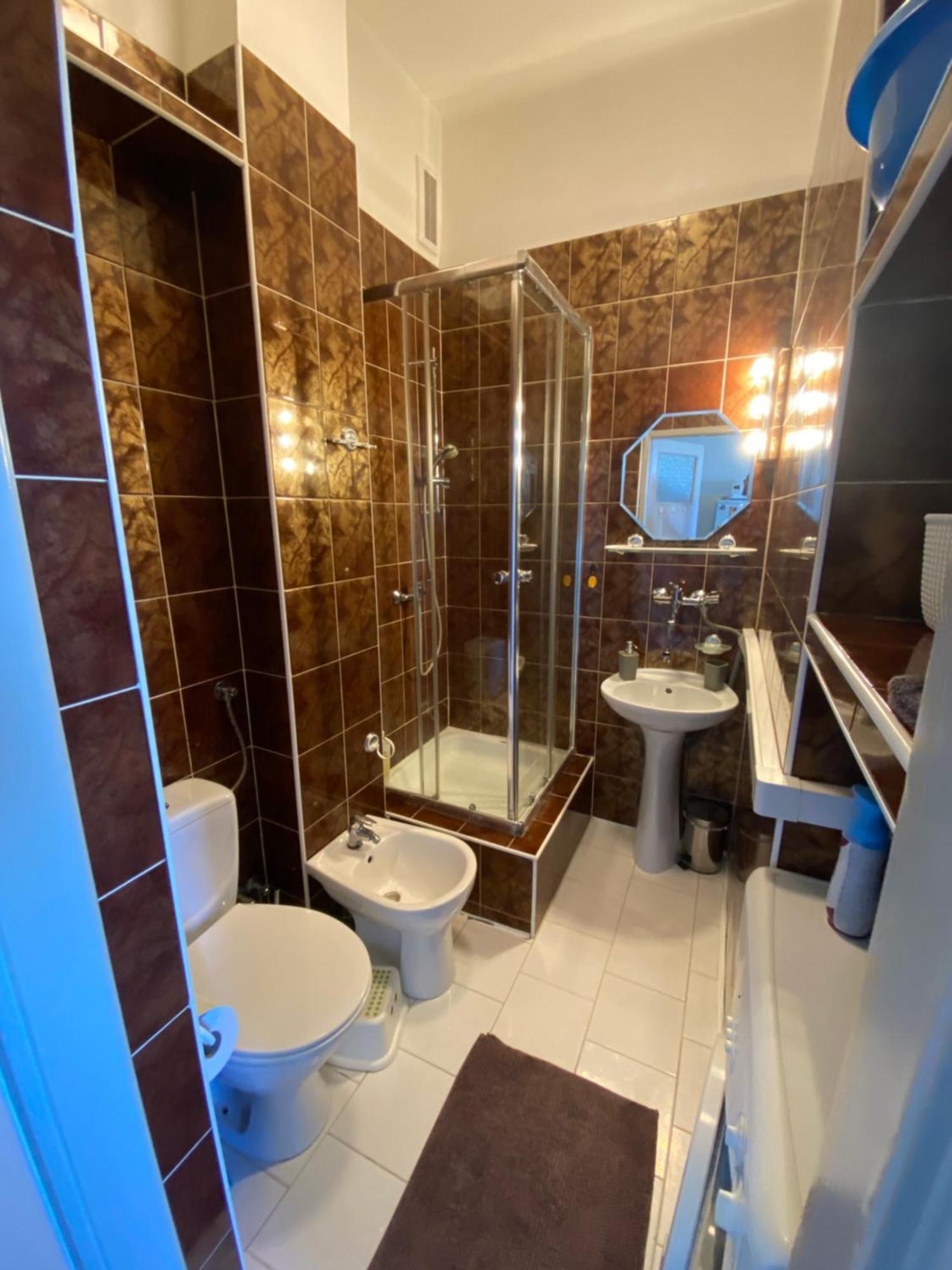 Ohmyhome - Sunny Apartment In City Center Varsovia Exterior foto